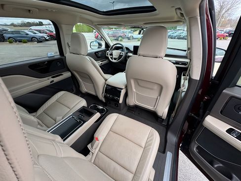 Used 2021 Lincoln Aviator Reserve w/ Equipment Group 201A AWD/4WD image 15
