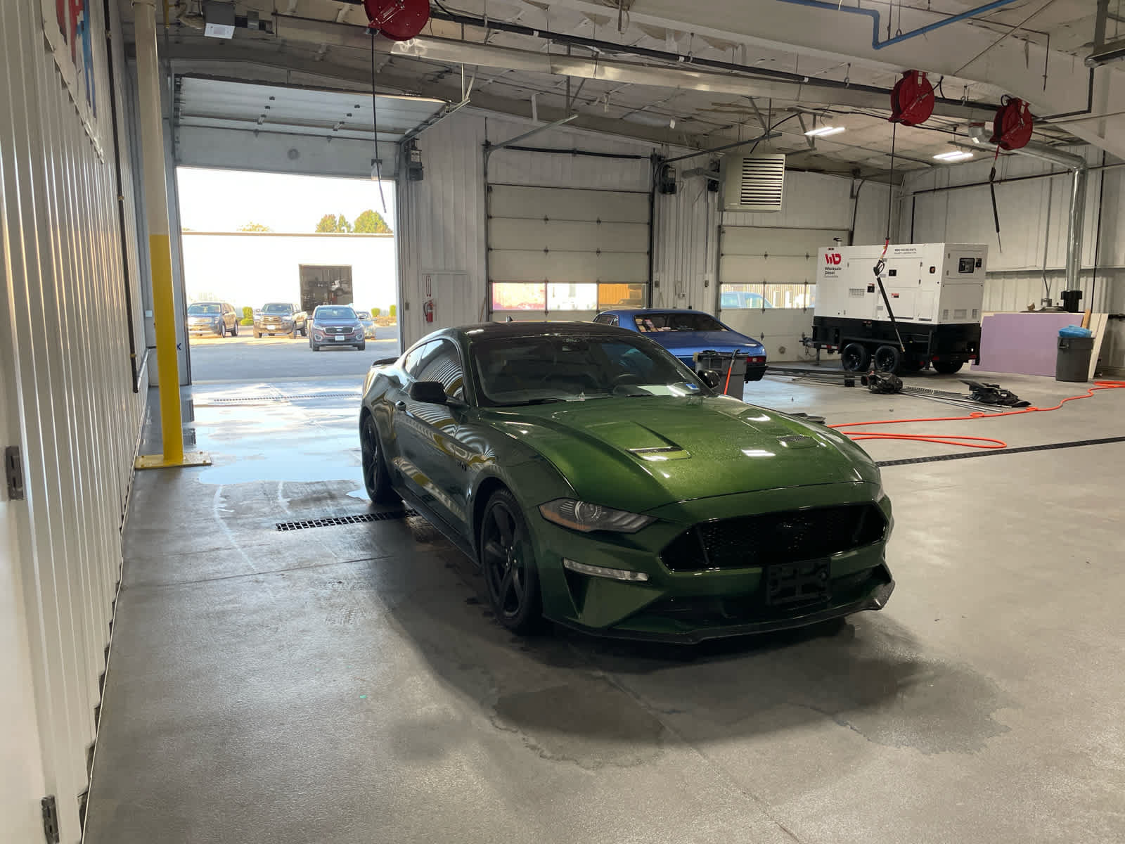 Used 2022 Ford Mustang GT Premium w/ Equipment Group 401A RWD image 3