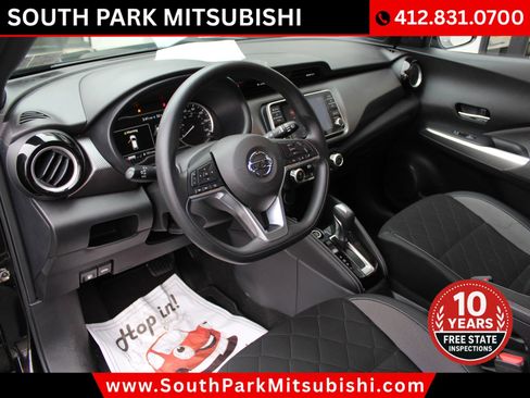 Used 2020 Nissan Kicks SV w/ Exterior Package image 11