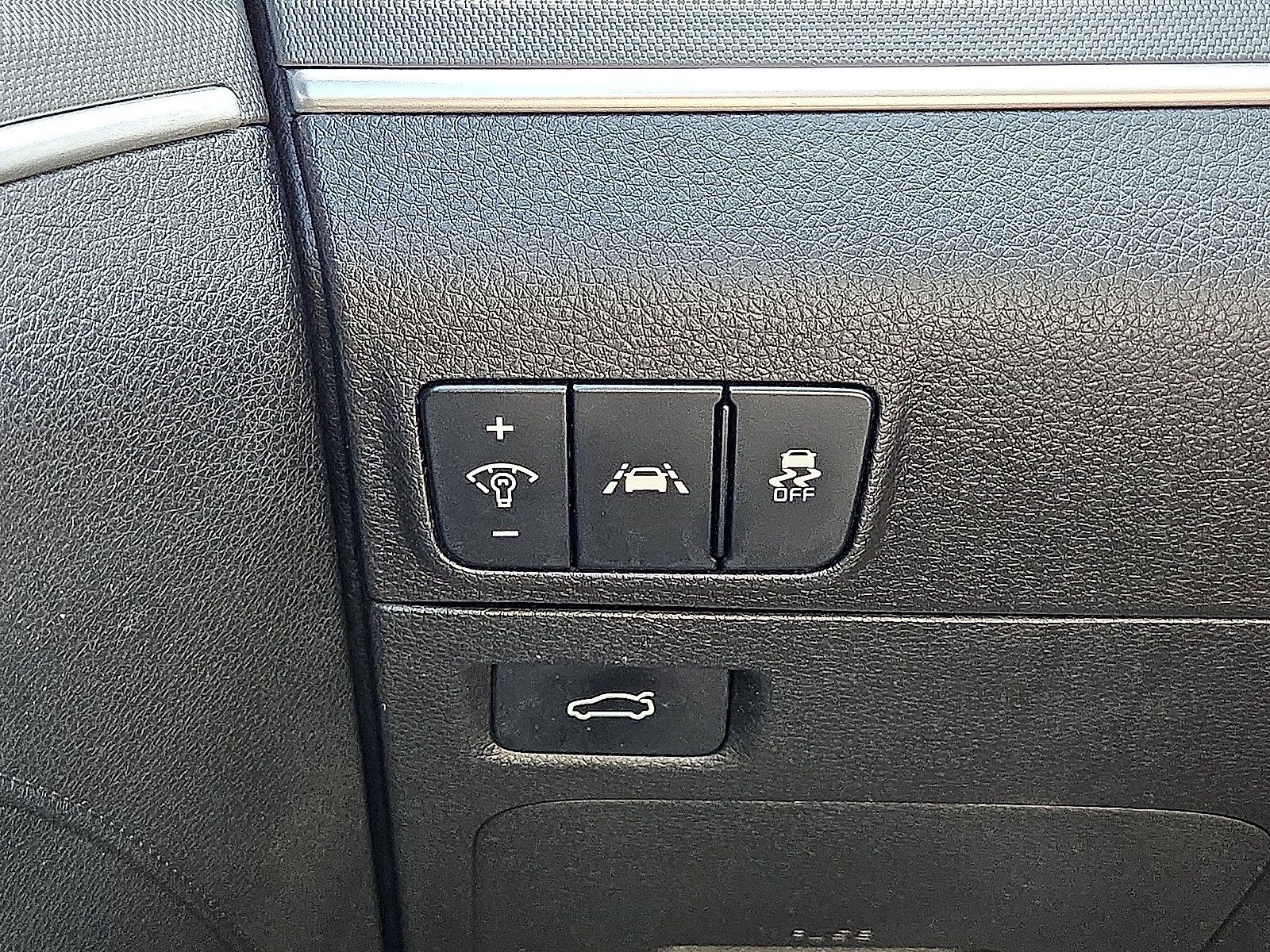 Used 2023 Kia K5 LXS FWD image 24