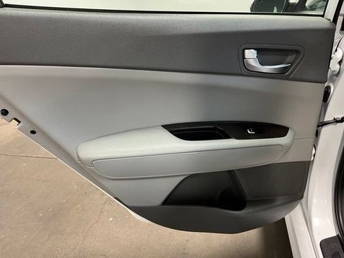 Used 2018 Kia Optima EX FWD image 16