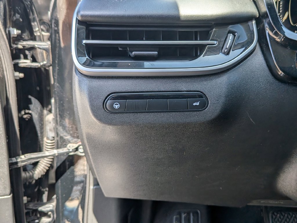 Used 2023 INFINITI QX60 Luxe w/ Cargo Package FWD image 22