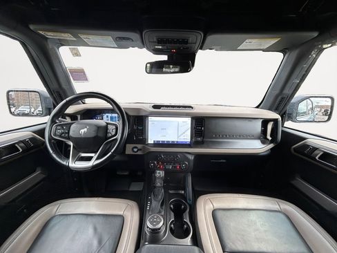 Used 2023 Ford Bronco Wildtrak image 13