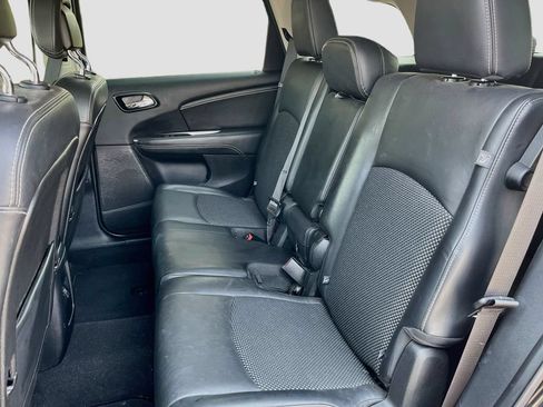 Used 2019 Dodge Journey Crossroad AWD/4WD image 21