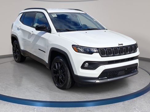 New 2026 Jeep Compass Latitude image 3