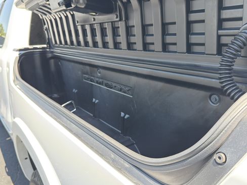 Used 2025 RAM 1500 Limited AWD/4WD image 26