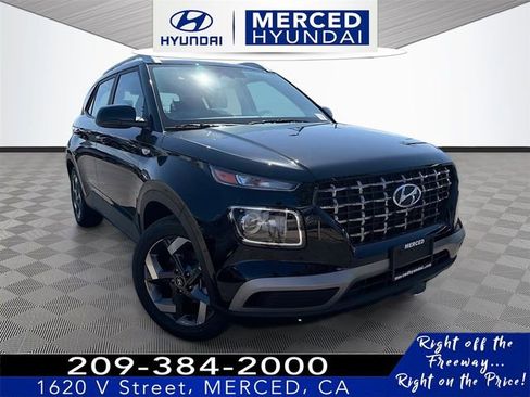New 2026 Hyundai Venue FWD image 1