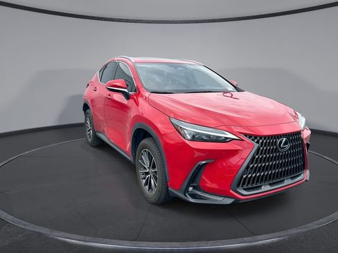 Used 2024 Lexus NX 250 FWD w/ Towing Package (2000 Lbs) image 8