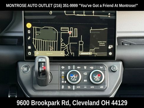 New 2026 Land Rover Defender 130 X-Dynamic SE image 22