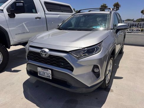 Used 2021 Toyota RAV4 XLE Premium AWD/4WD image 3