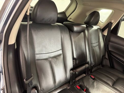 Used 2014 Nissan Rogue SL w/ SL Premium Package FWD image 24