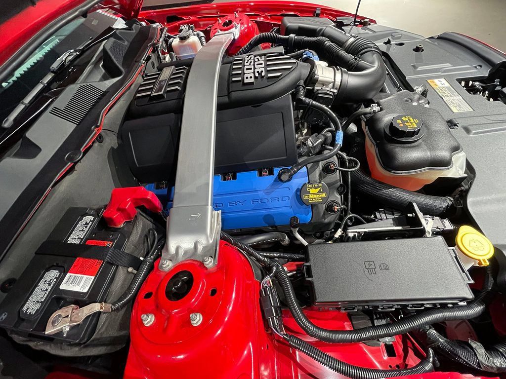 Used 2013 Ford Mustang Boss 302 w/ Boss 302 Accessory Pkg RWD image 26