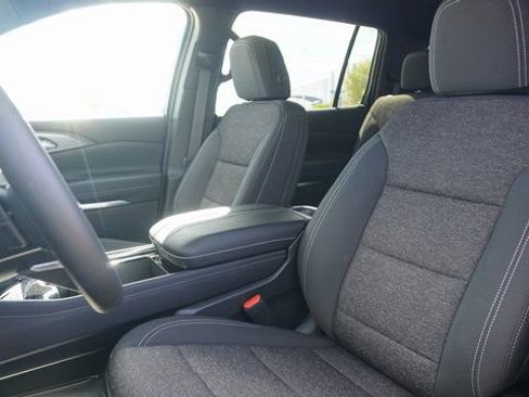 New 2026 Chevrolet Traverse LT image 23
