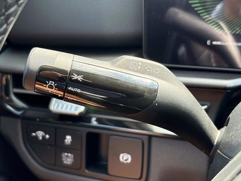 New 2026 Kia Sportage S image 25