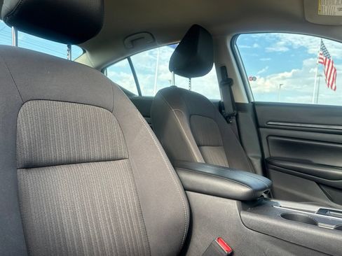 Certified 2025 Nissan Altima 2.5 SV FWD image 29