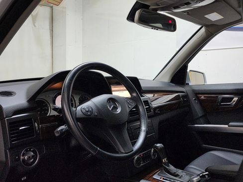Used 2011 Mercedes-Benz GLK 350 4MATIC image 13