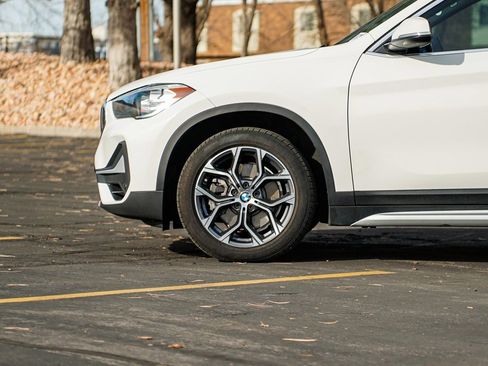 Used 2022 BMW X1 xDrive28i w/ Convenience Package image 8