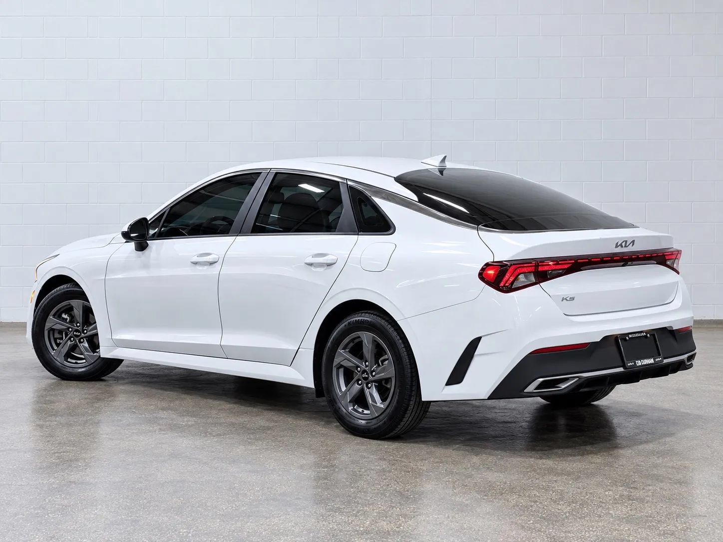 Used 2022 Kia K5 LX FWD image 5