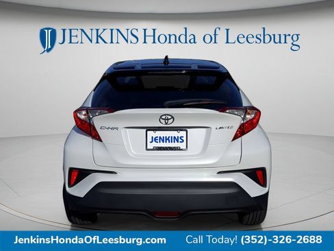 Used 2019 Toyota C-HR Limited FWD image 4
