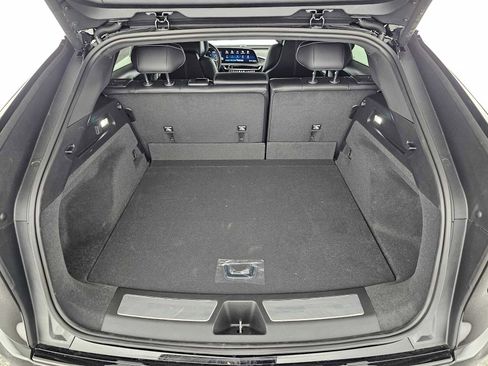 New 2026 Cadillac Lyriq Sport image 14