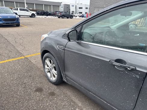 Used 2018 Ford Escape SE w/ SE Sync 3 Package image 20