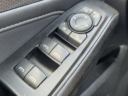 Used 2022 Chevrolet Traverse Premier w/ Redline Edition FWD image 16