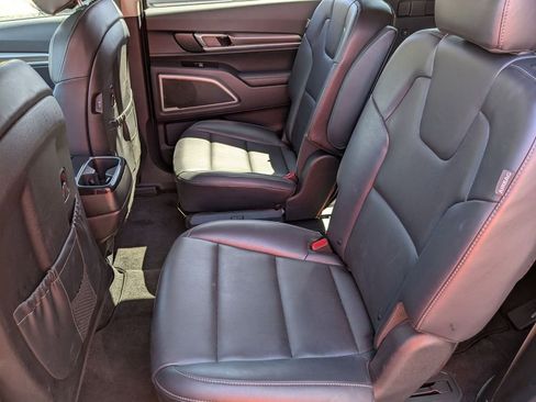 Used 2025 Kia Telluride S AWD/4WD image 27