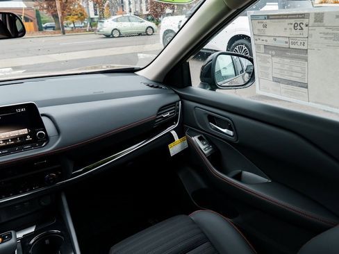 New 2026 Nissan Rogue Rock Creek image 9