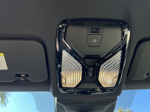 Certified 2025 BMW X6 M60i AWD/4WD image 40