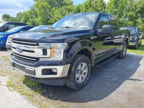 Used 2018 Ford F150 XLT AWD/4WD image 3