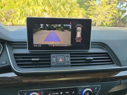 Used 2018 Audi Q5 2.0T Premium Plus w/ Premium Plus Package AWD/4WD image 21