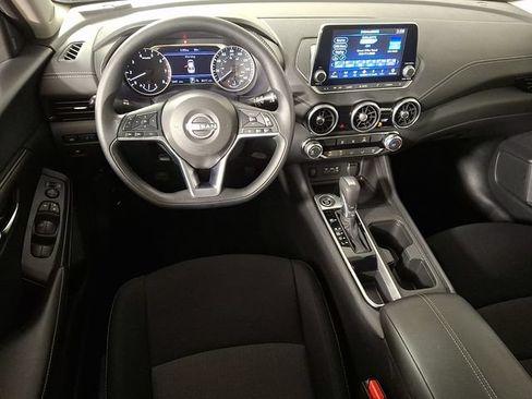 Used 2025 Nissan Sentra SV FWD image 2