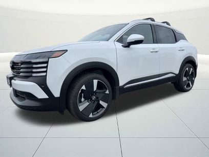 New 2025 Nissan Kicks SR