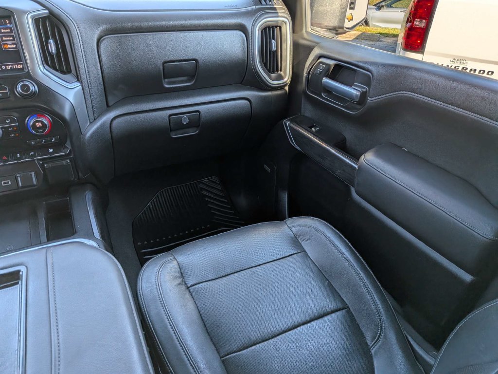 Used 2020 Chevrolet Silverado 1500 LTZ w/ LTZ Premium Package RWD image 17