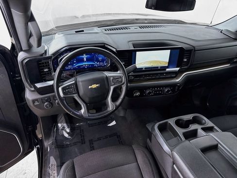 Used 2023 Chevrolet Silverado 1500 LT AWD/4WD image 22