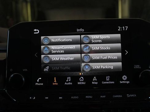 Used 2025 Nissan Pathfinder SL AWD/4WD image 26