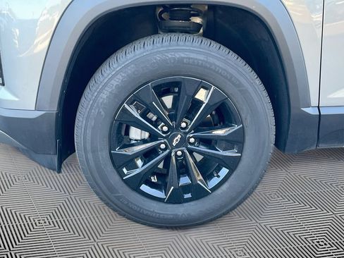 Used 2026 Chevrolet Equinox LT w/ Convenience Package II FWD image 11