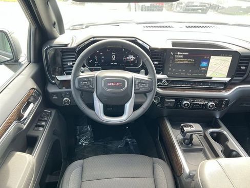 New 2026 GMC Sierra 1500 Elevation image 11