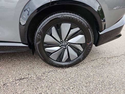 Used 2023 Nissan Ariya Engage image 38