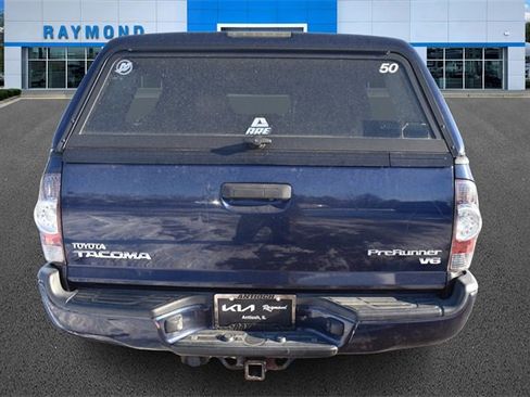 Used 2012 Toyota Tacoma PreRunner image 4