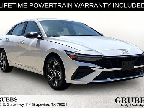 Used 2025 Hyundai Elantra Sport FWD image 1