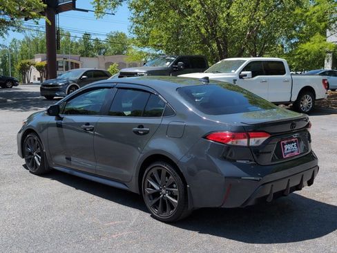 Used 2025 Toyota Corolla SE image 7