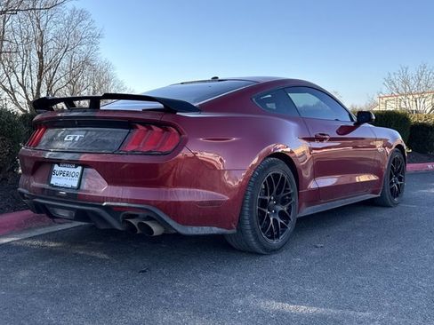 Used 2020 Ford Mustang GT image 3