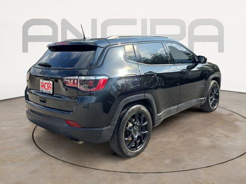 Used 2022 Jeep Compass Altitude w/ Sun and Sound Group image 10