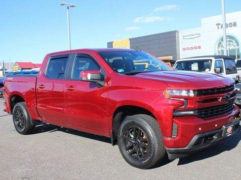 Used 2021 Chevrolet Silverado 1500 LT w/ Convenience Package II image 1