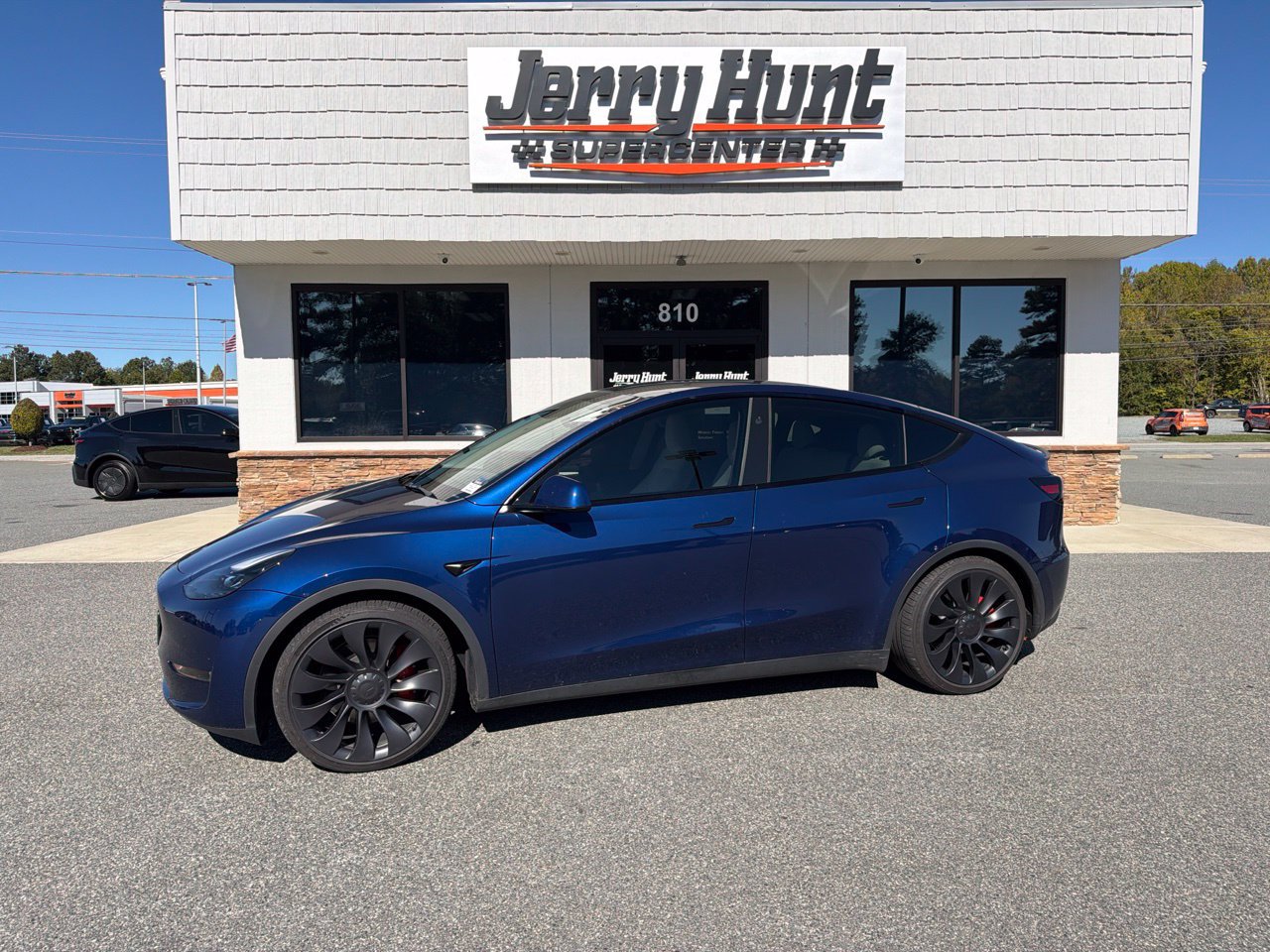 Used 2024 Tesla Model Y Performance AWD/4WD image 1