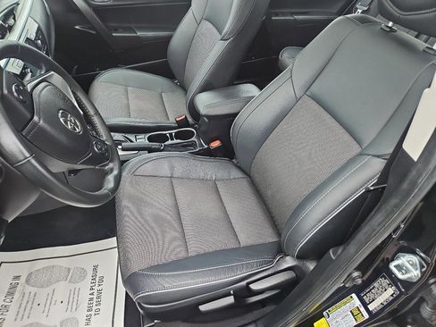 Used 2015 Toyota Corolla S image 14