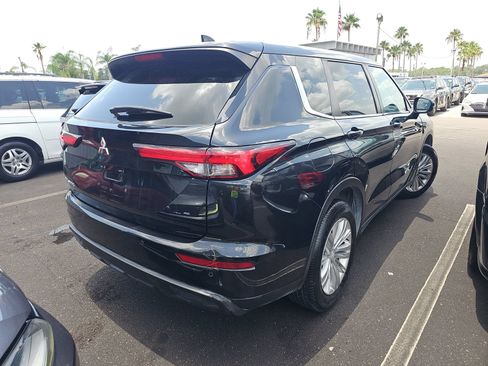 Used 2022 Mitsubishi Outlander ES FWD image 6