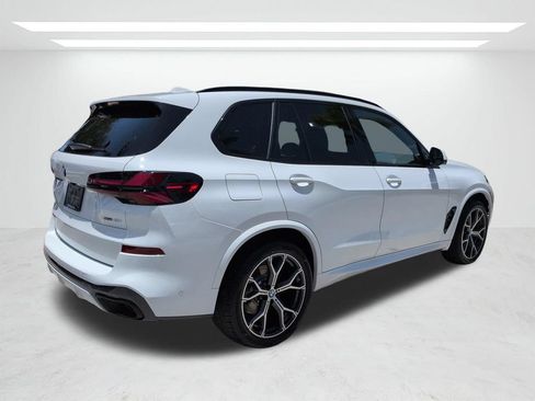 New 2026 BMW X5 xDrive40i w/ M Sport Package AWD/4WD image 4