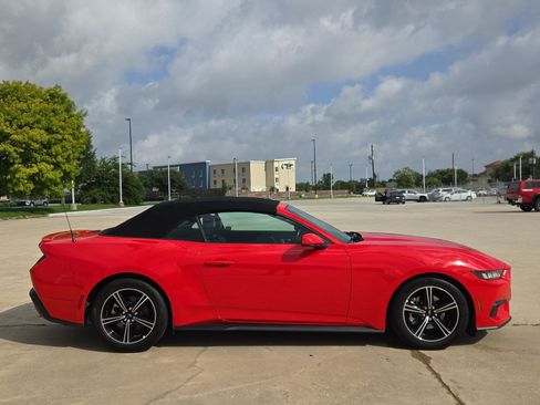 Used 2025 Ford Mustang Premium RWD image 2